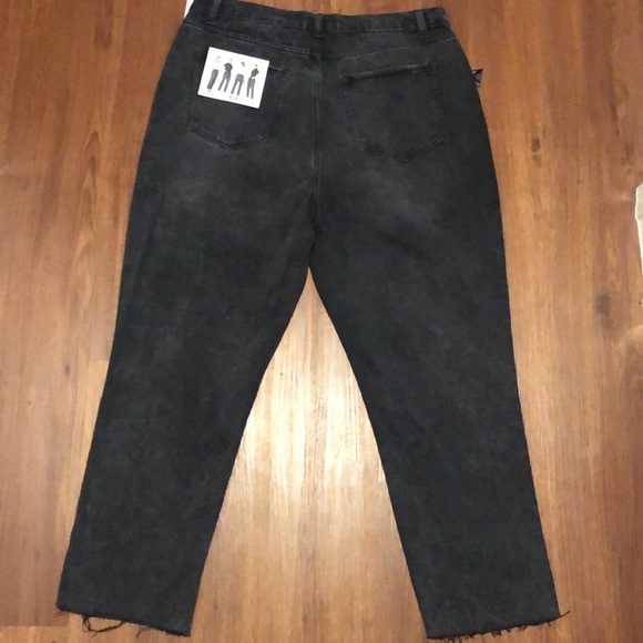 Jeans - Picture 7 of 8